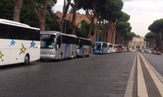 bus turistici